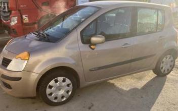 Renault modus Savigné-l'Evêque