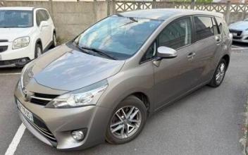 Toyota verso Houilles