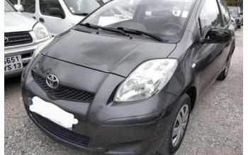 Toyota yaris Eguilles