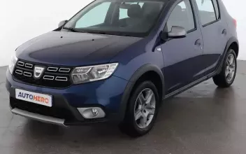 Dacia Sandero Issy-les-Moulineaux
