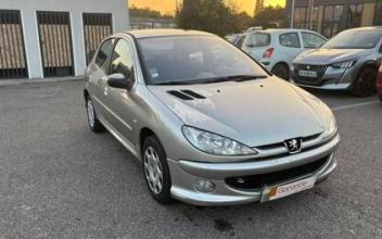 Peugeot 206 Salon-de-Provence