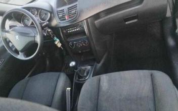 Peugeot 207 Saint-Pol-de-Léon