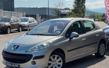 Peugeot 207 Saint-Martin-d'Hères
