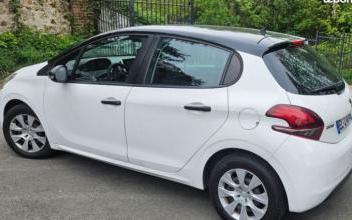 Peugeot 208 Romainville