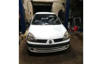 Renault clio ii Saint-Georges-d'Aurac