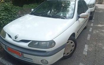 Renault laguna Vézénobres