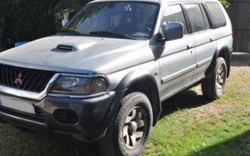 Mitsubishi pajero Saint-Just-Malmont