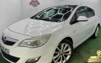 Opel astra Vénissieux