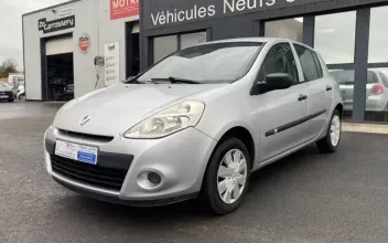Renault Clio Saint-Georges-des-Groseillers