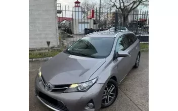 Toyota Auris Epinay-sur-Seine