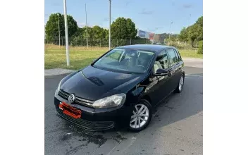 Volkswagen Golf Bordeaux