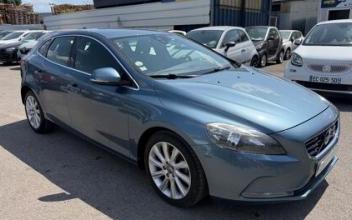 Volvo v40 La-Courneuve
