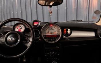 Mini Mini one Halluin