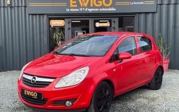Opel corsa La-Rochelle