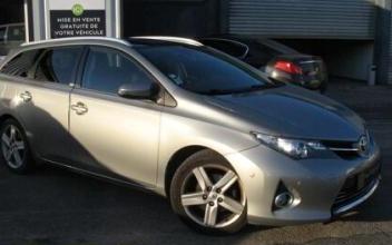 Toyota auris Quimper
