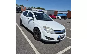 Opel Astra Montereau-Fault-Yonne