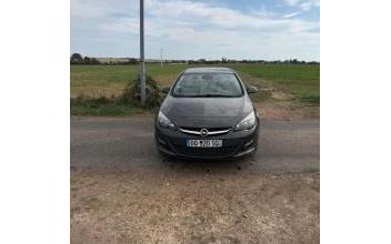 Opel astra Saint-Hilaire-la-Gravelle