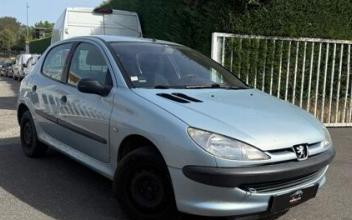 Peugeot 206 Granges-les-Beaumont