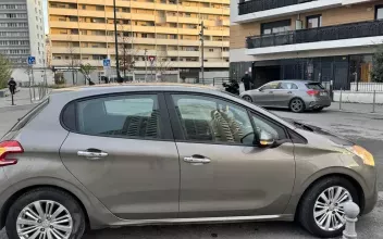 Peugeot 208 Villetaneuse