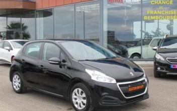 Peugeot 208 Saint-Parres-aux-Tertres
