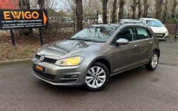 Volkswagen golf Saint-Jean-du-Cardonnay