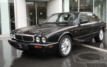 Jaguar XJ8 Paris