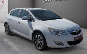 Opel astra Verneuil-sur-Seine