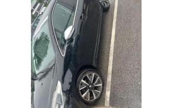 Peugeot 208 Versailles