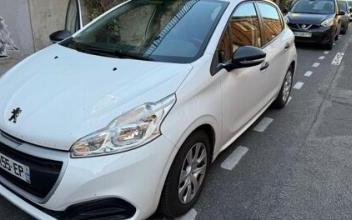 Peugeot 208 Châtillon