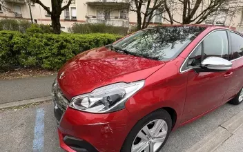Peugeot 208 Bordeaux