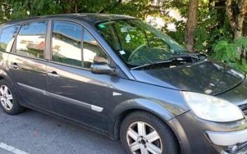 Renault grand scenic ii Cruseilles