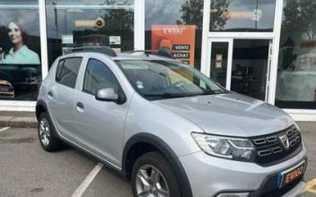 Dacia sandero Beaucouzé