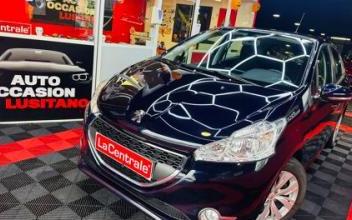 Peugeot 208 Taverny