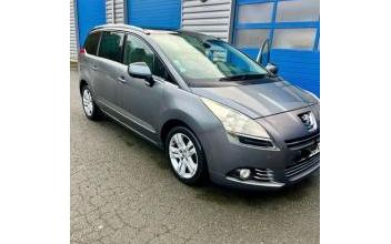Peugeot 5008 Bégard