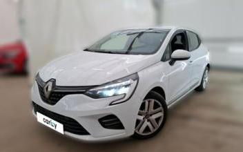 Renault clio v Fleury-Mérogis