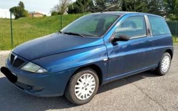 Lancia ypsilon Saint-Bonnet-de-Mure