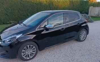 Peugeot 208 Hautefage-la-Tour