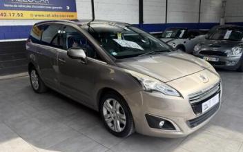 Peugeot 5008 La-Courneuve
