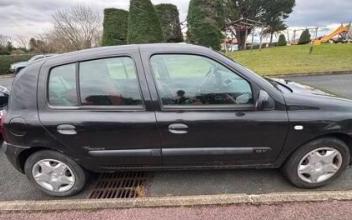 Renault clio ii Saint-Pée-sur-Nivelle