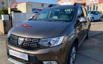 Dacia sandero Les-Essarts-le-Roi