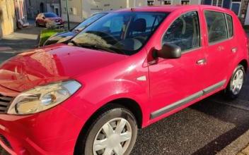 Dacia sandero Saint-Laurent-de-Chamousset