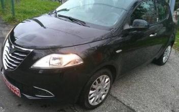 Lancia ypsilon Saint-Etienne