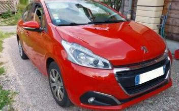 Peugeot 208 Saint-Jean-d'Aulps