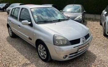 Renault clio ii Villemandeur