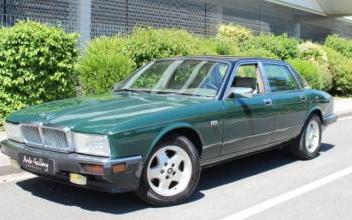 Jaguar XJ6 Bordeaux