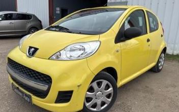 Peugeot 107 Saint-Denis-en-Val
