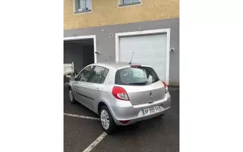 Renault Clio La-Roche-sur-Foron