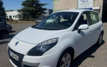 Renault scenic Villeneuve-la-Guyard