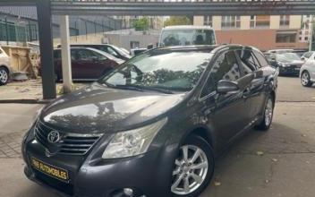 Toyota avensis Pantin