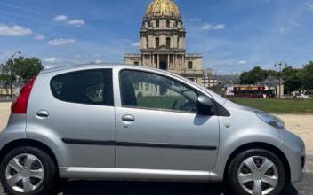 Peugeot 107 Paris